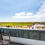 Ambassador & Hotel