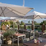 Hotel Ambassador &