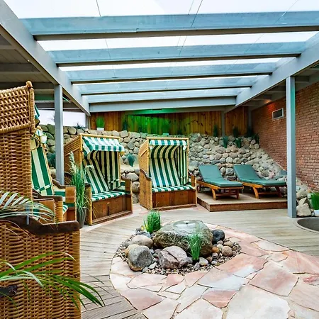 Ambassador & Hotel 4*