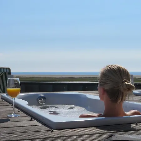Ambassador & Hotel 4*