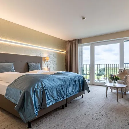 Hotel Ambassador & 4*