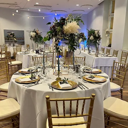 Ambassador & Hotel 4*