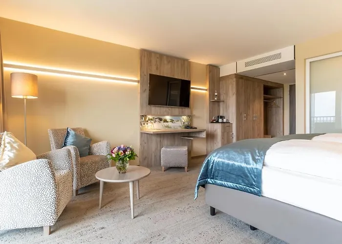 Hotel Ambassador & 4*