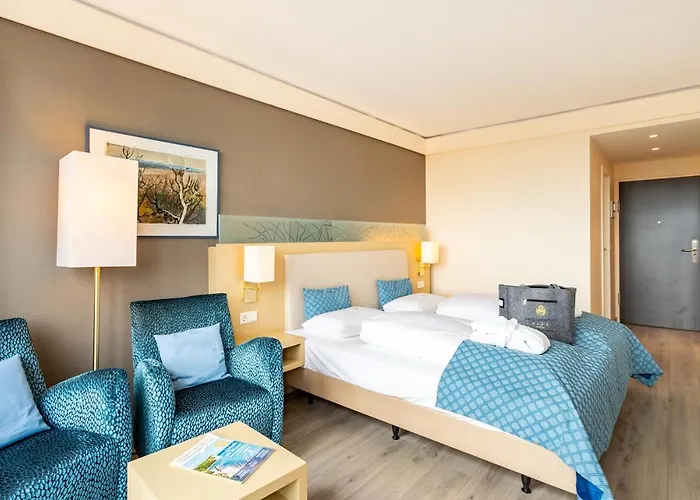 Ambassador & Hotel 4*