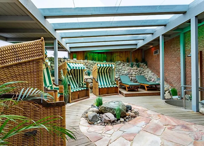 Ambassador & Hotel 4*