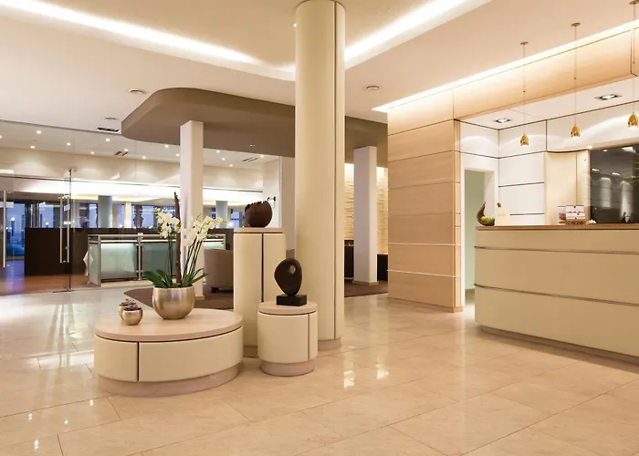 Hotel Ambassador & 4*